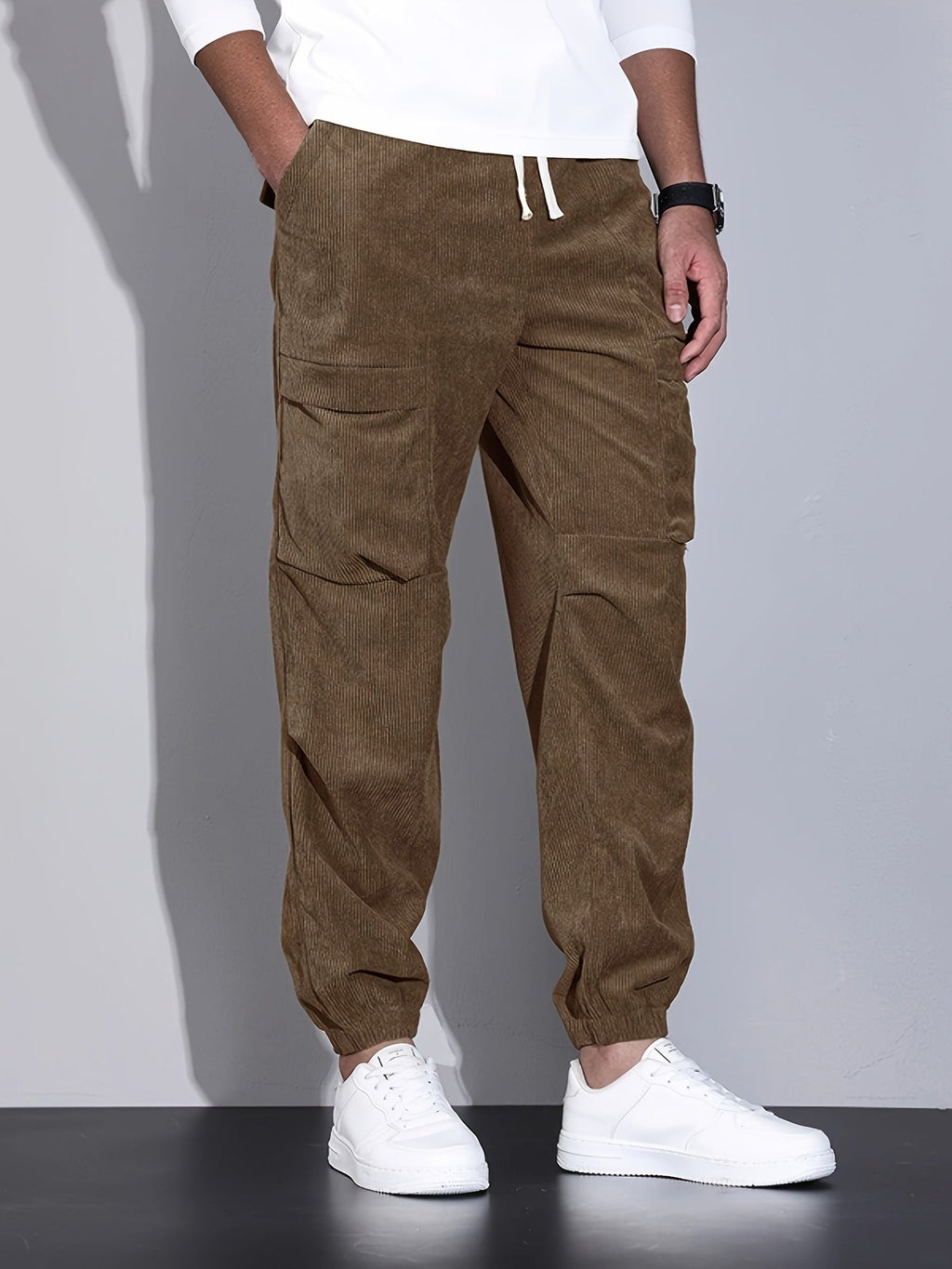 Pantaloni Roy Cargo din catifea reiată