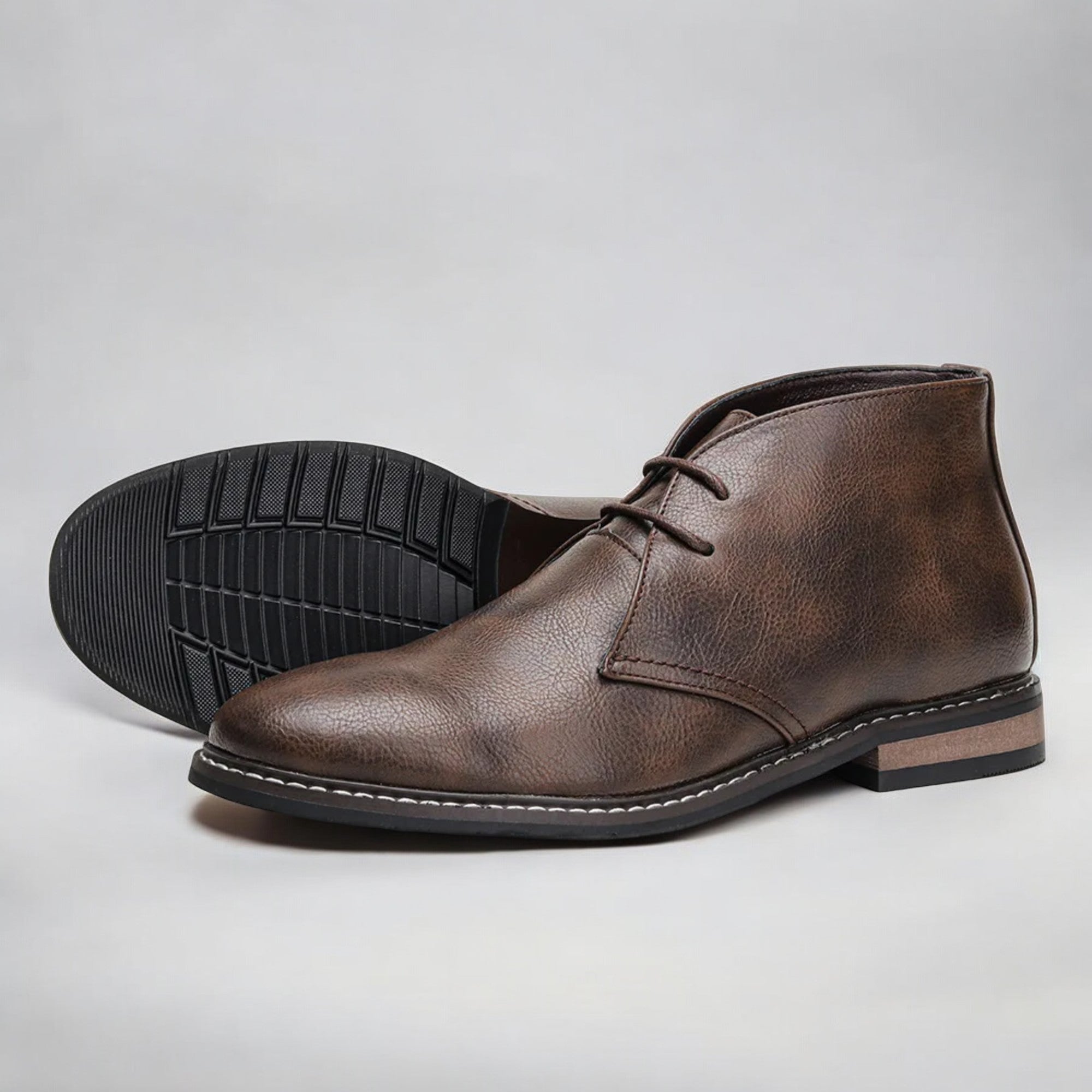 Dallas | Cizme Chukka atemporale