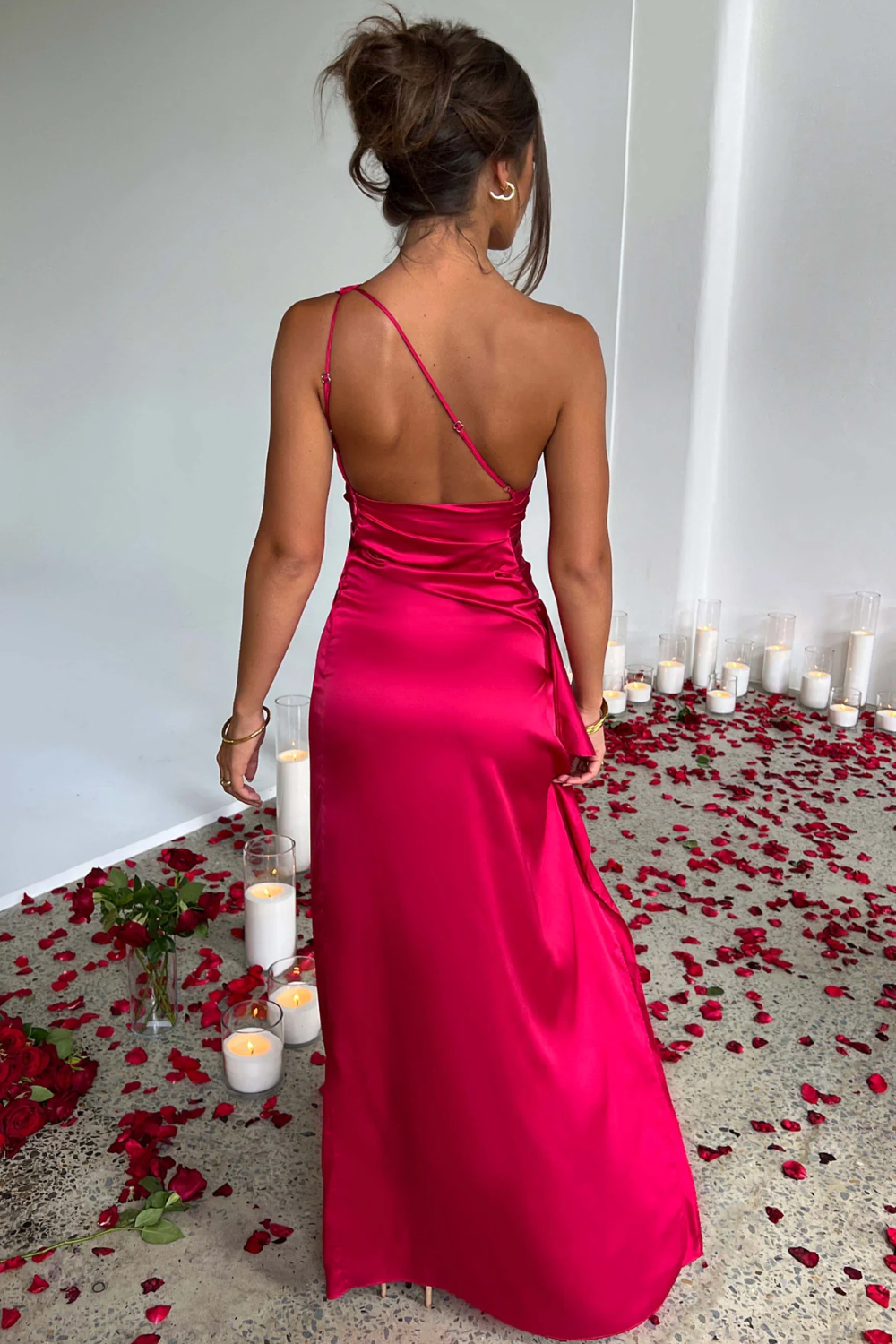 Aine | Rochie Asimetrică din Satin