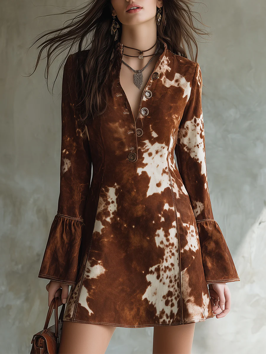 Rochie Mini Retro cu Maneci Evazate și Model de Vacă