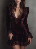 Rochie Mini din Catifea Burgundy cu Dantelă