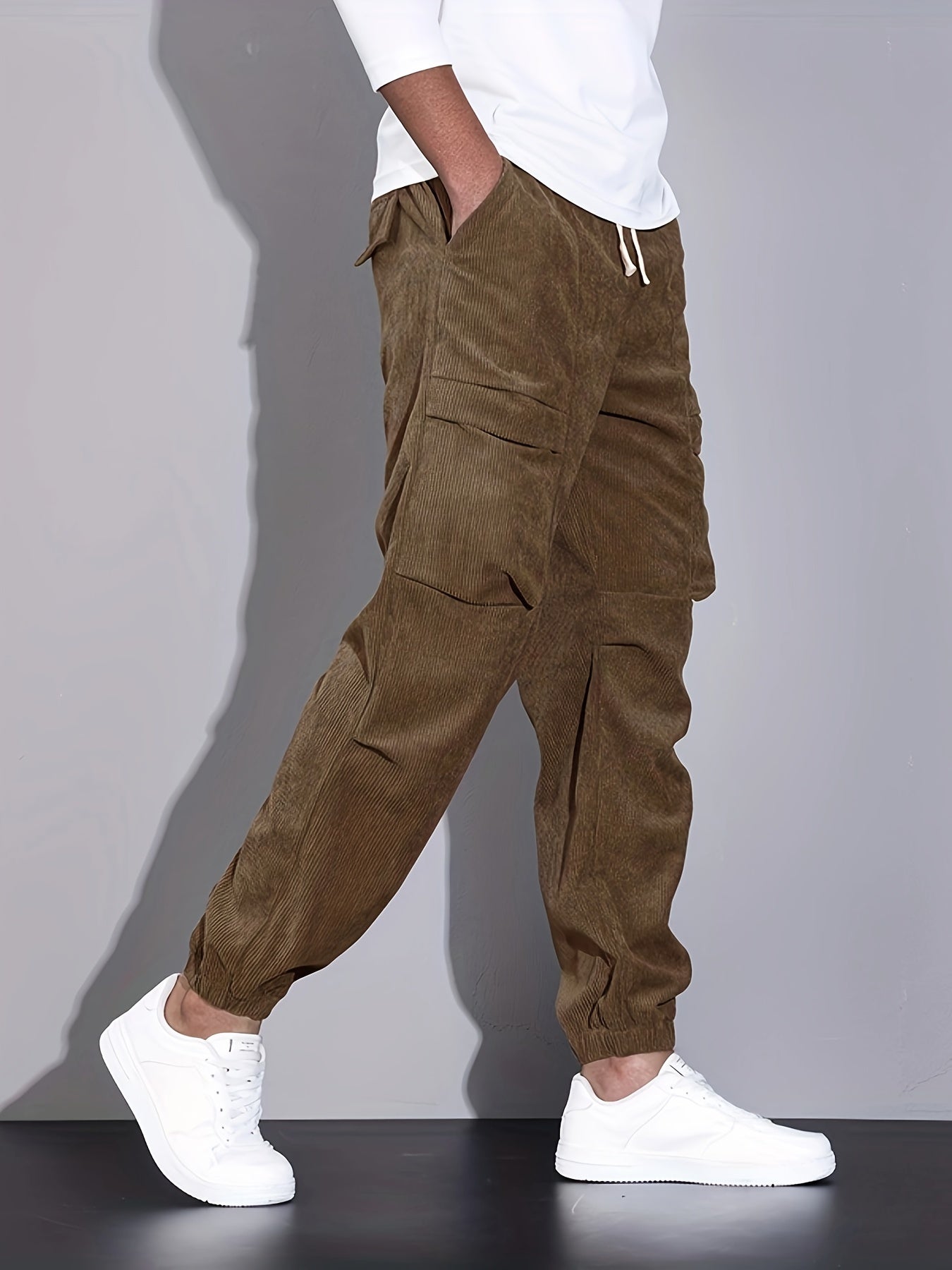 Pantaloni Roy Cargo din catifea reiată